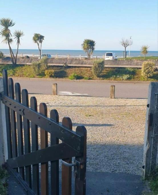 Studio Front De Mer Merville-Franceville-Plage Kültér fotó